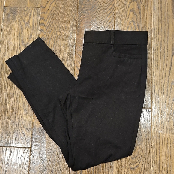 Banana Republic Black Cropped Pants - Picture 2 of 8